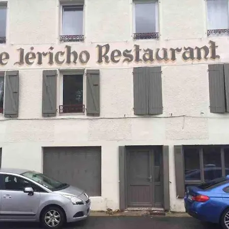 Loft Du Jericho Avec Jacuzzi Privatif アパート